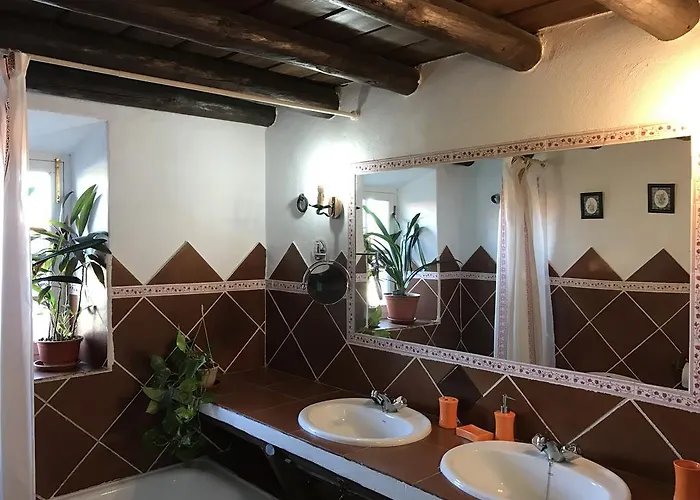 Cortijo Viña Del Duco * Azuaga